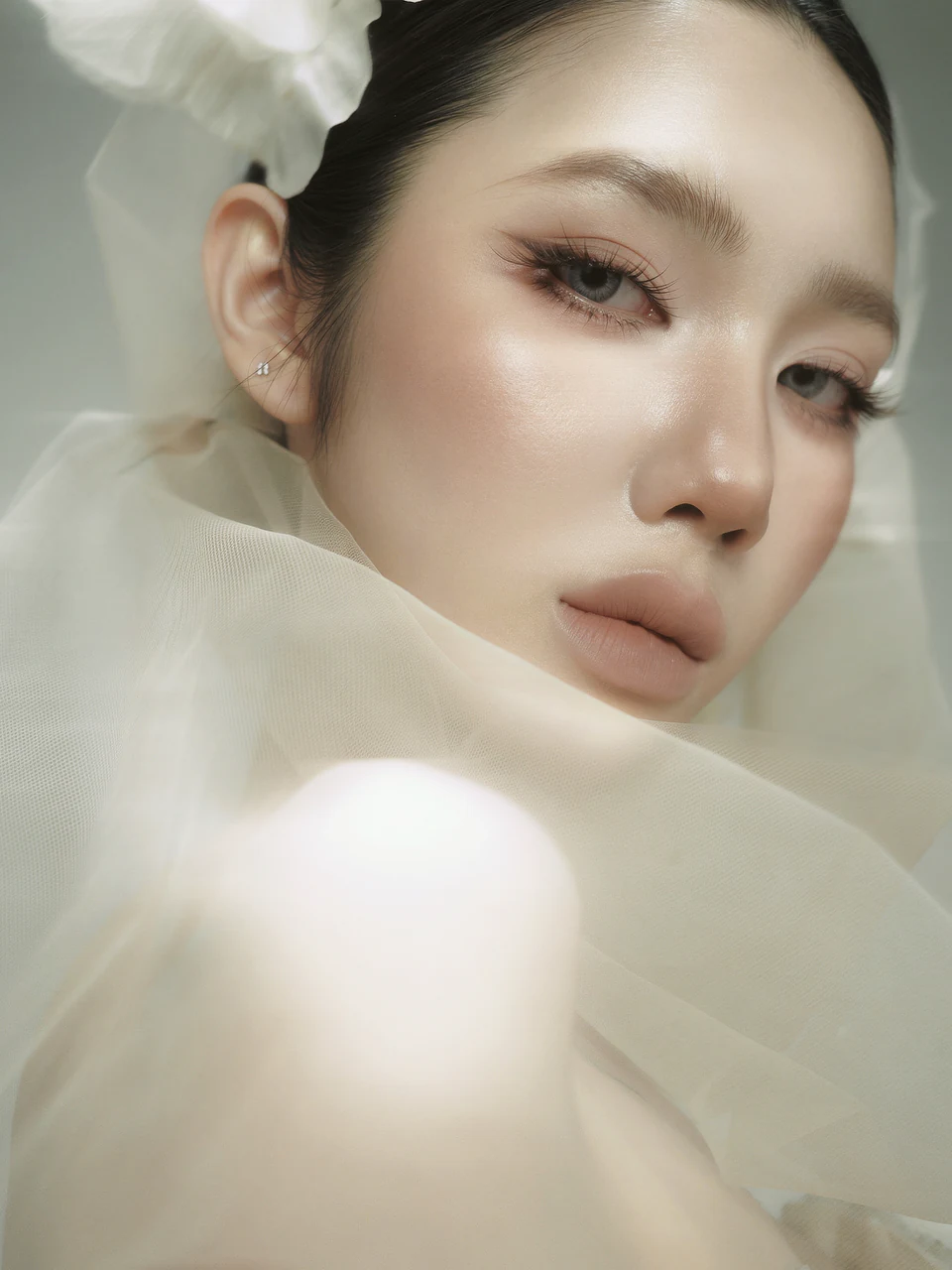 Tác phẩm makeup voan trắng